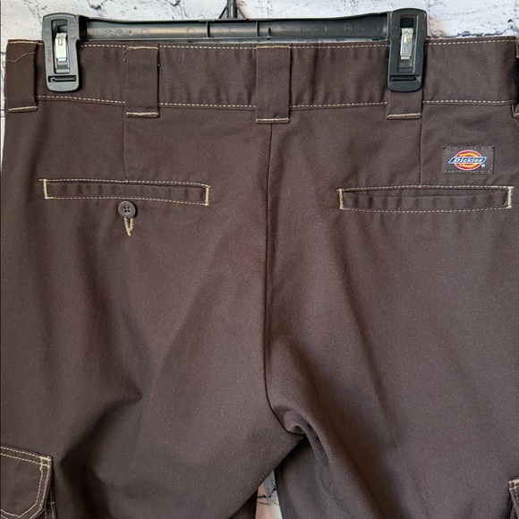 Dickies Dark Brown Cargo Pants for Men - Picture 3 of 7